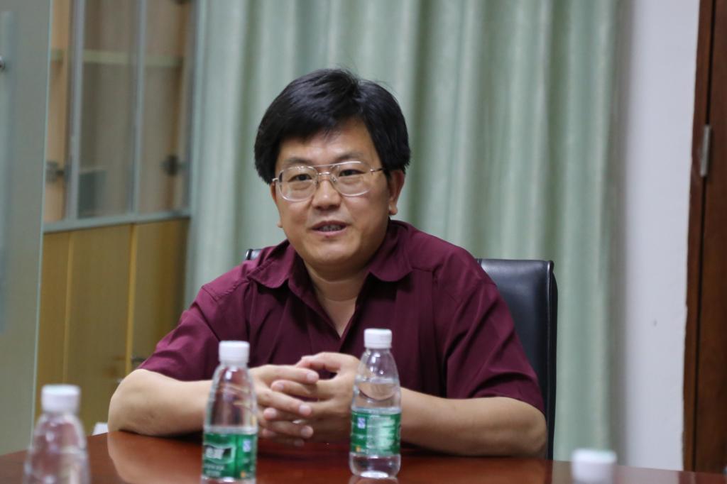 图1 宗教授讲解面向“一带一路”计算语言学研究思路